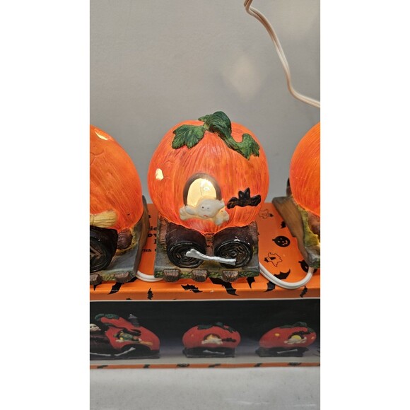Vintage Porcelain Spooky Haunted Haven Halloween Pumpkin Train Night Light Set - Picture 4 of 8